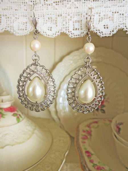 Large Pearl Teardrop Earrings | Vintage Bling