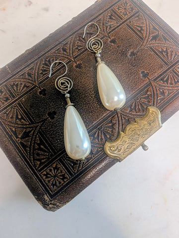 Essential Elegance Earrings