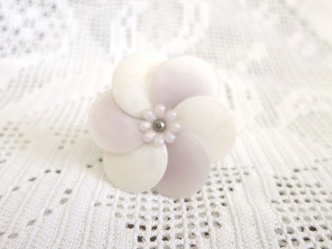 White and Mauve Flower Ring
