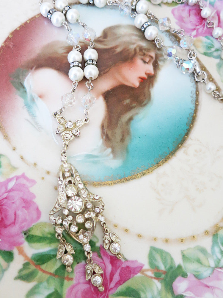Elegant Art Deco Necklace