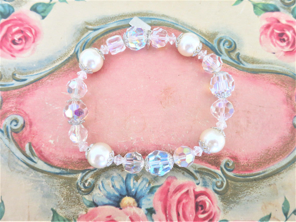 Delightful Pearl and Swarovski Crystal Bracelet